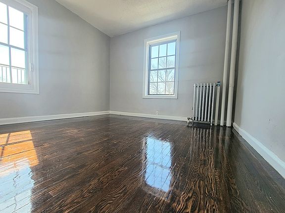 3rd image of 2812 Bronx Park E APT A32