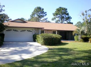 2215 W Sunrise St, Lecanto, FL 34461