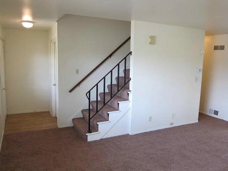 224 W Falls Rd — Photo 6