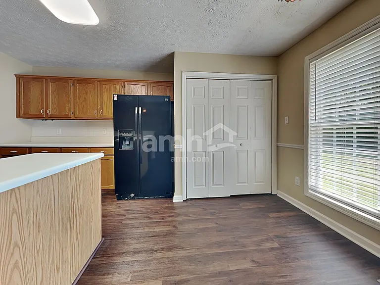 7633 Callow Cove Ln — Photo 5