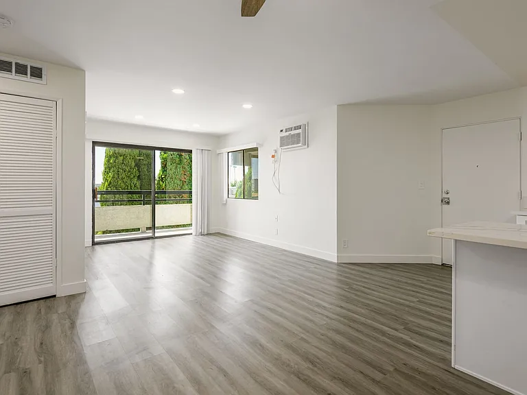 5533 Barton Ave — Photo 27