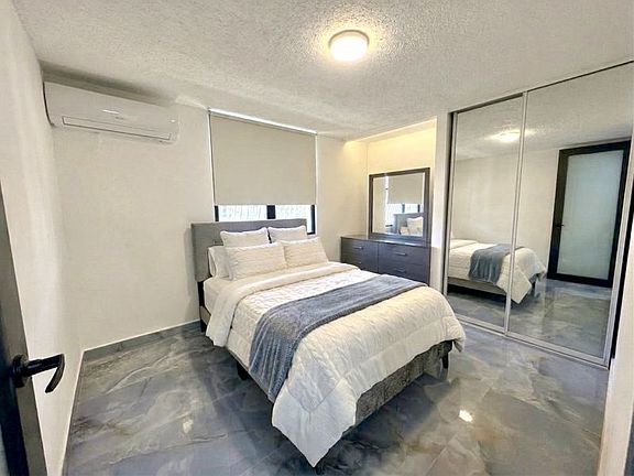 5th image of 409 Cond Del Valle APT 203