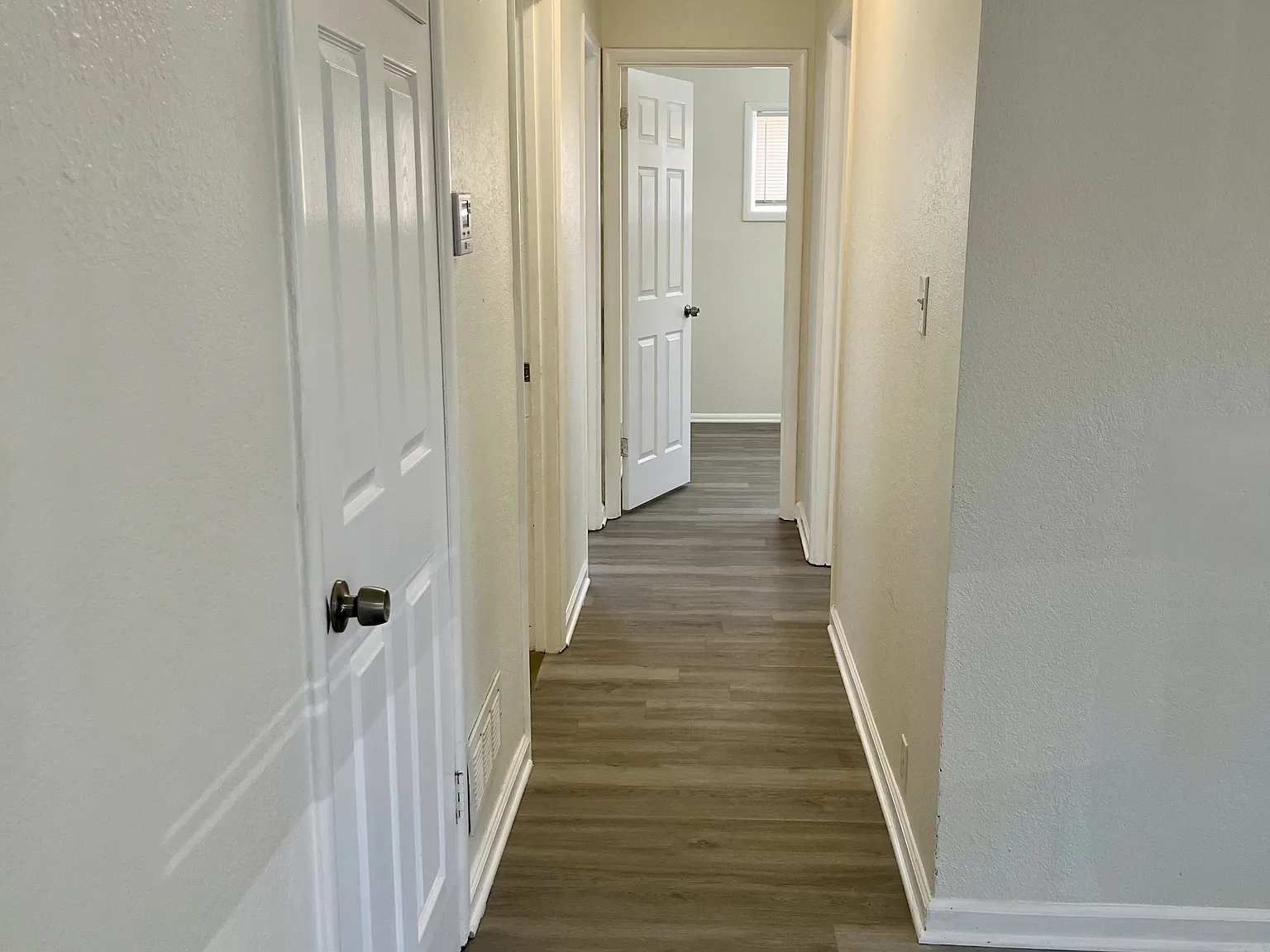 10804 Newton Avenue - 1 — Photo 3