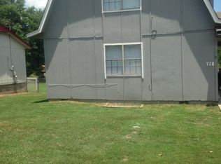 718 W Keetoowah St, Tahlequah, OK 74464