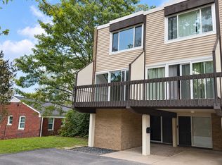 1231 N Quinn St, Arlington, VA 22209