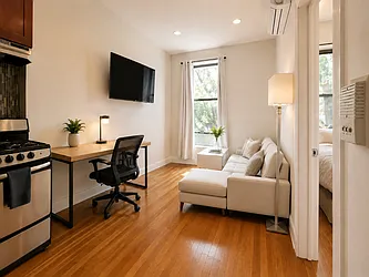 27 East 126th Street
