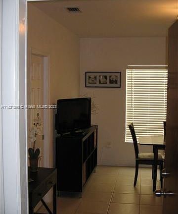 3rd image of 936 Pennsylvania Ave APT 202