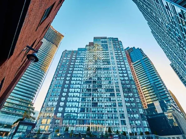 24 Wellesley St W Unit 1113, Toronto, ON M4Y 2X6