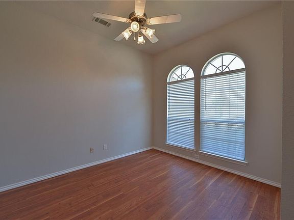 3rd image of 2620 Calico Rock Dr