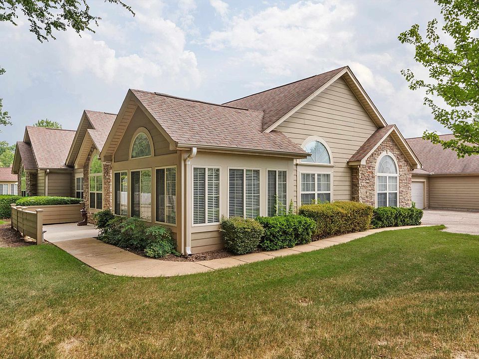1st image of 1651 W Southfield Cir