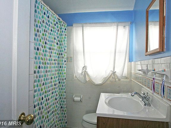 4th image of 1934 Denbury Dr