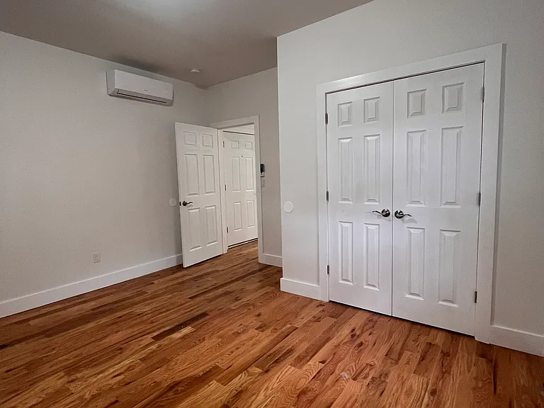 38 Tillinghast St #1R — Photo 6