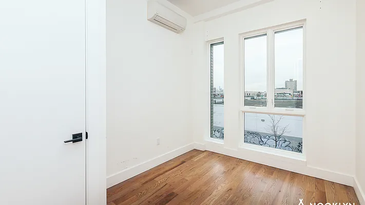 Rented by Nooklyn NYC LLC | media 2