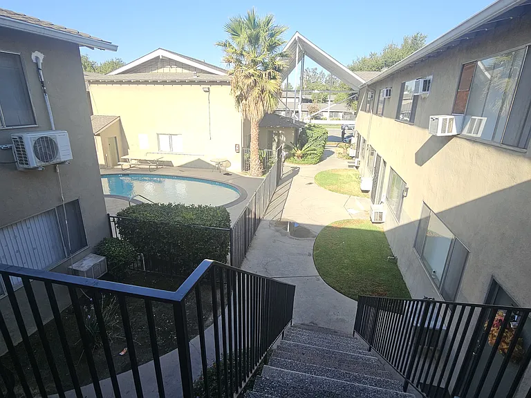 1240 - 1280 N San Gabriel Ave — Photo 11
