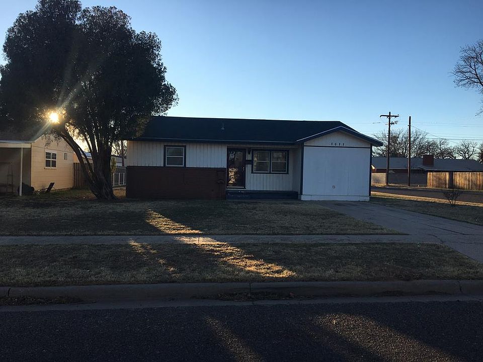 1st image of 1011 NW 8th Pl