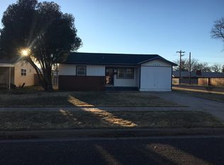 1011 NW 8th Pl, Andrews, TX 79714