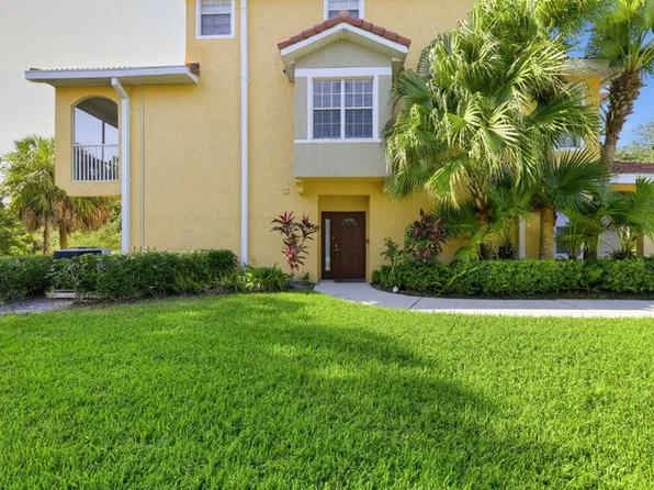 5721 Bentgrass Dr #20-101, Sarasota, FL 34235
