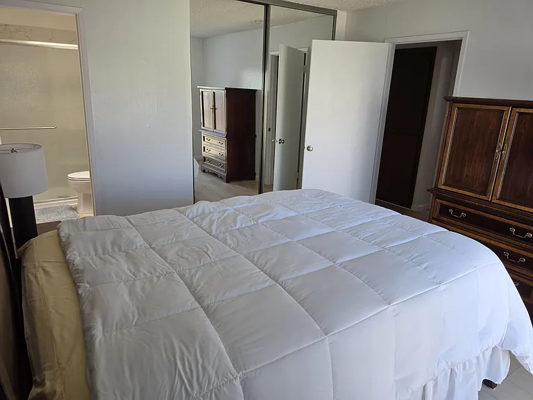 618 Yellowstone Dr — Photo 3
