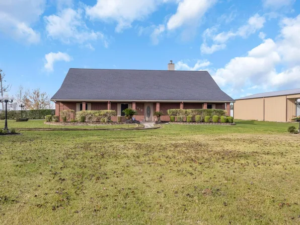 10040 Milky Way Ln, Beaumont, TX 77705