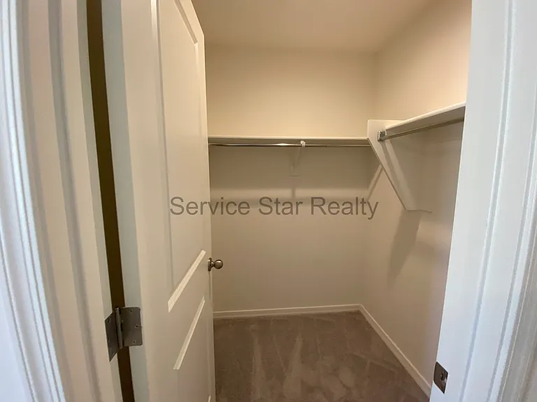 2402 E Alonso Dr — Photo 19