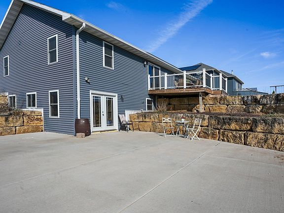 3rd image of 313 Diamond Oaks Dr