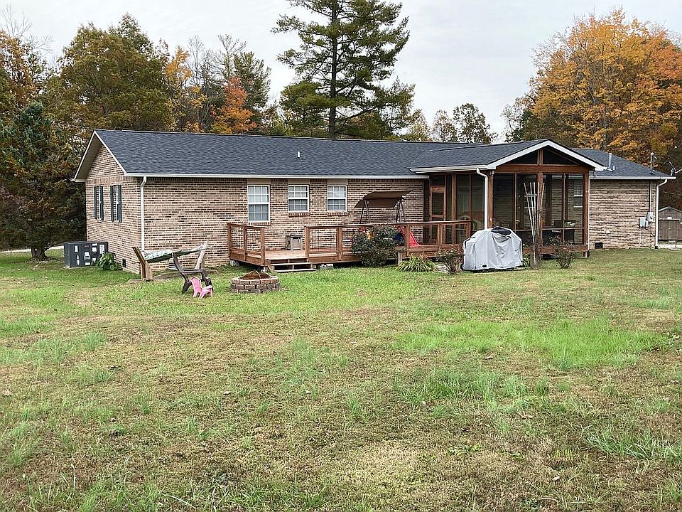 2nd image of 104 Vespie Rd