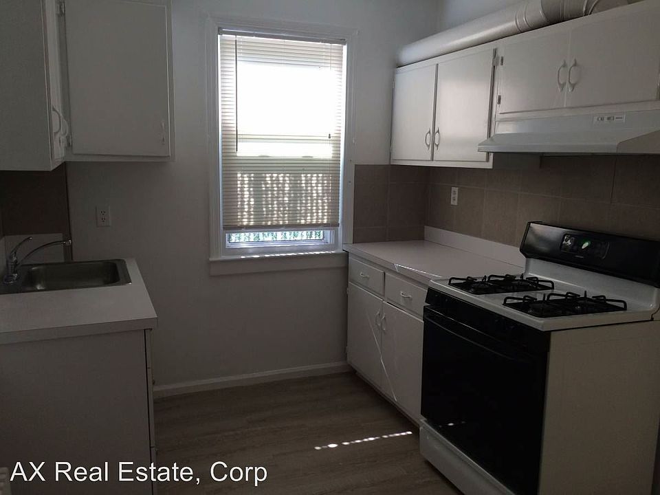 1st image of 8 Gesner Pl 2bd #1BA