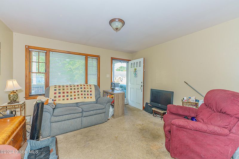 3rd image of 2177 Curry Road