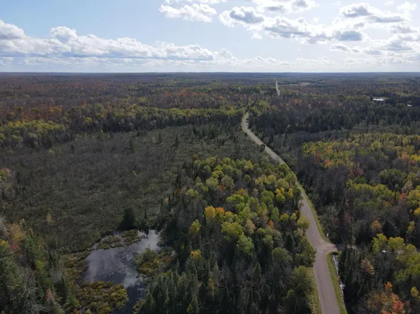 S Davis Rd, Ironwood, MI 49938