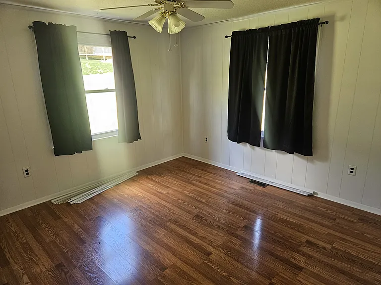 401 Church Rd — Photo 10