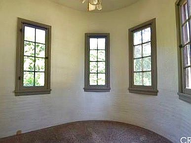 Pre-2019 Kitchen Nook