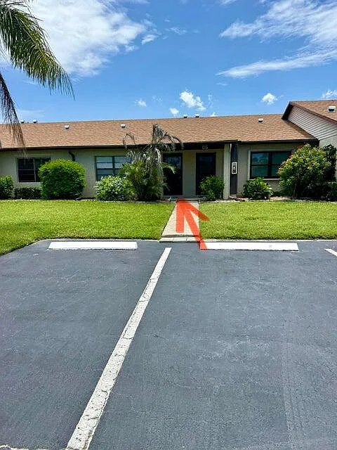 1 bed, 1.5 bath, 760 sqft, $1,500 — Photo 1