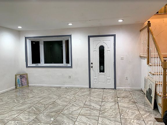 1 of 2  Bay windows 8'×4'