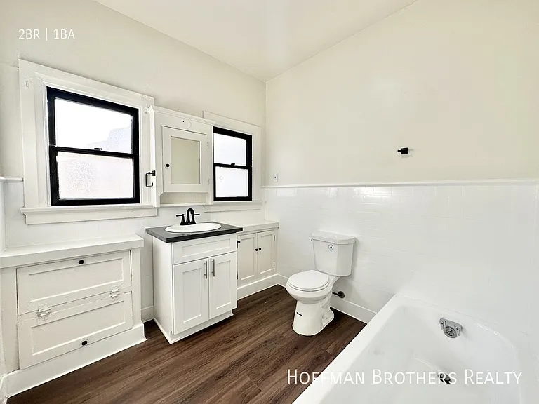 1838 N Wilton Pl #6 — Photo 11