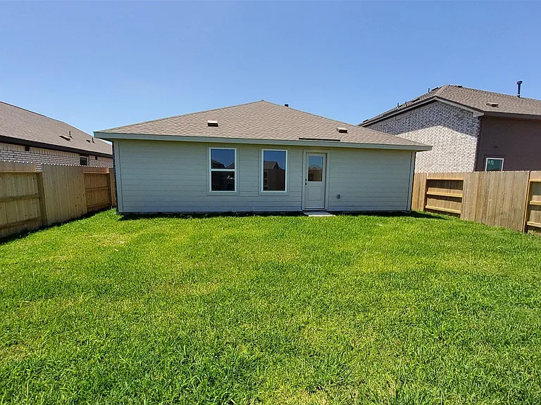 26810 Scarlet Willow Dr — Photo 28