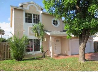 10041 NW 51st Ln, Doral, FL 33178
