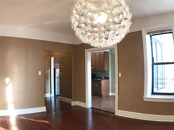 2nd image of 3563 79th St APT 5A