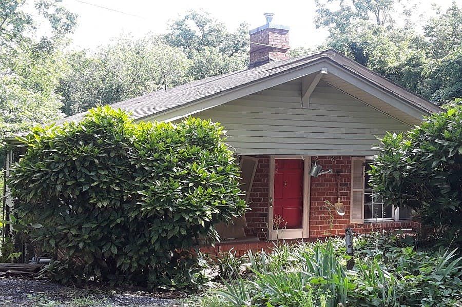 1st image of 144 Northcutt St