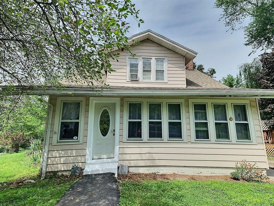 1st image of 722 Schoharie Tpke