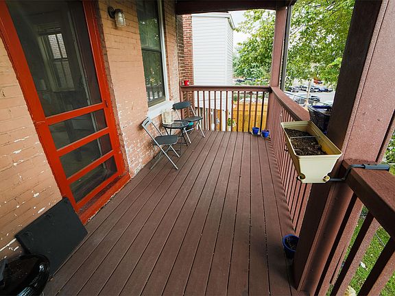 3rd image of 4424 Oakland Ave APT 2E