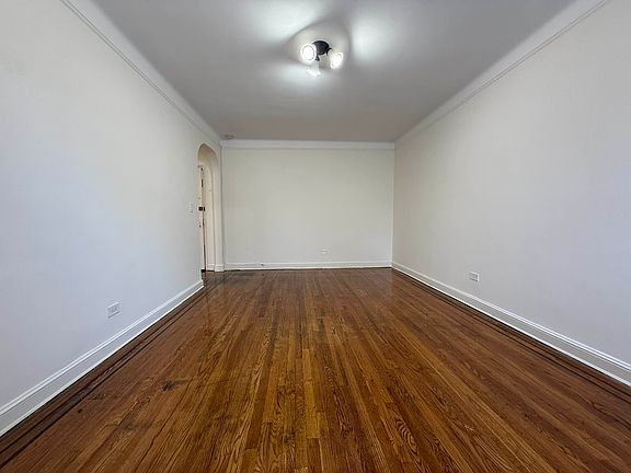 3rd image of 4816 30th Ave APT 2C
