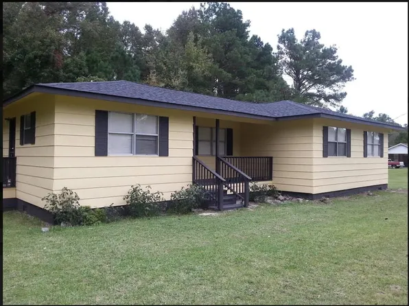 516 Goldensand Ln, Moncks Corner, SC 29461