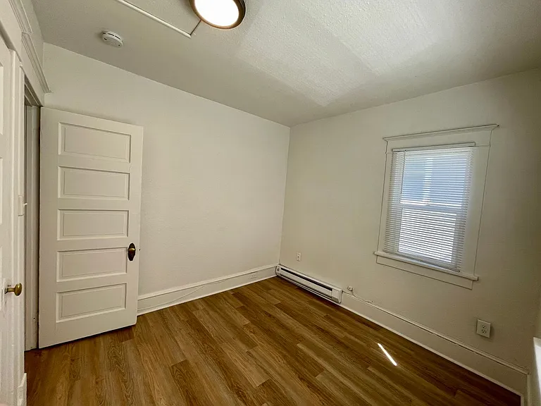 Adams Apartments — Photo 26