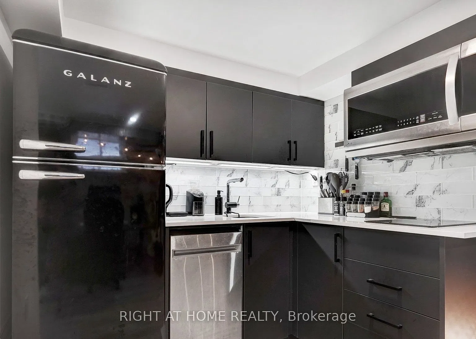 1 bed, $1,700 — Photo 3