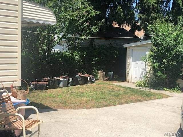 2nd image of 119-25 164th St