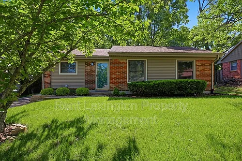 3352 Featherston Dr Photo 1