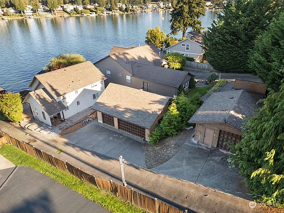 5th image of 20602 Church Lake Drive E