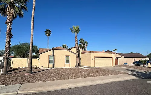 1321 E Morrow Dr Photo 1