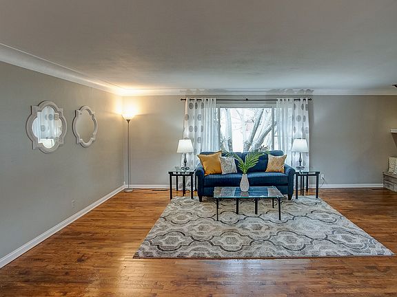 Room filled w/ natural light