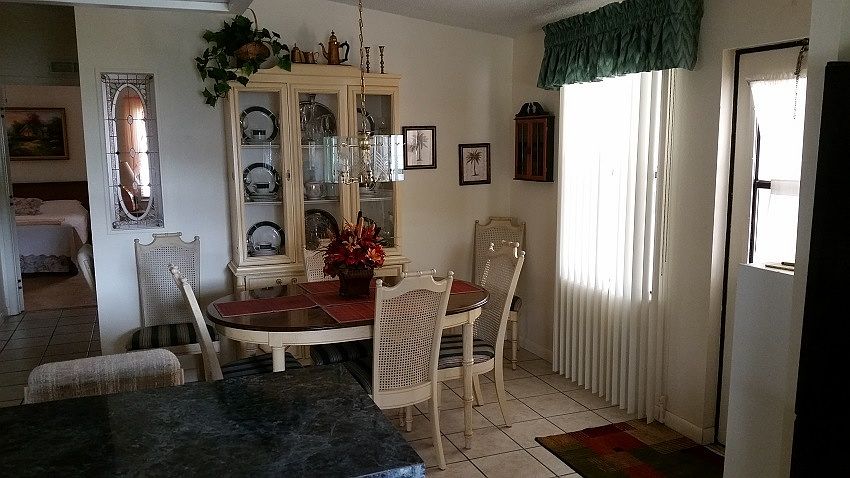 1st image of 81 Bay Ln